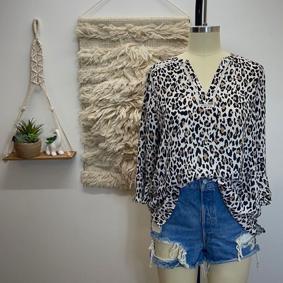 Maurices Tops - 🅢🅐🅛🅔 Maurices leopard 🐆 top